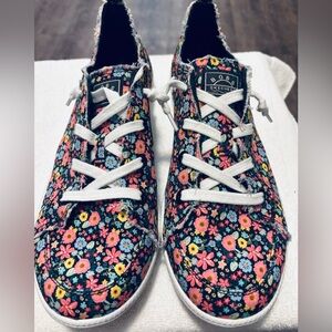 Almost Brand New Floral BOBS / SKETCHERS slip In Sneakers - Size 10 - Box 1A